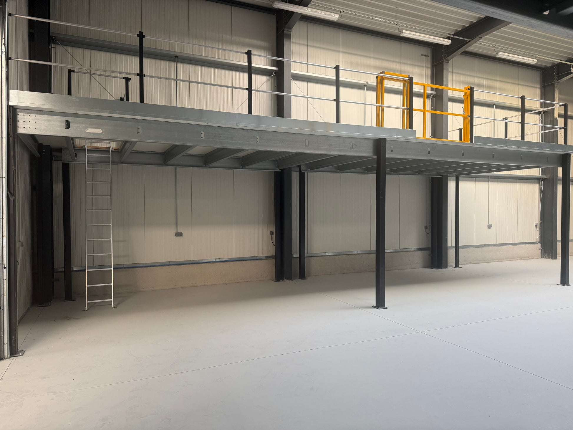 Mezzanine industrielle de 66m2
