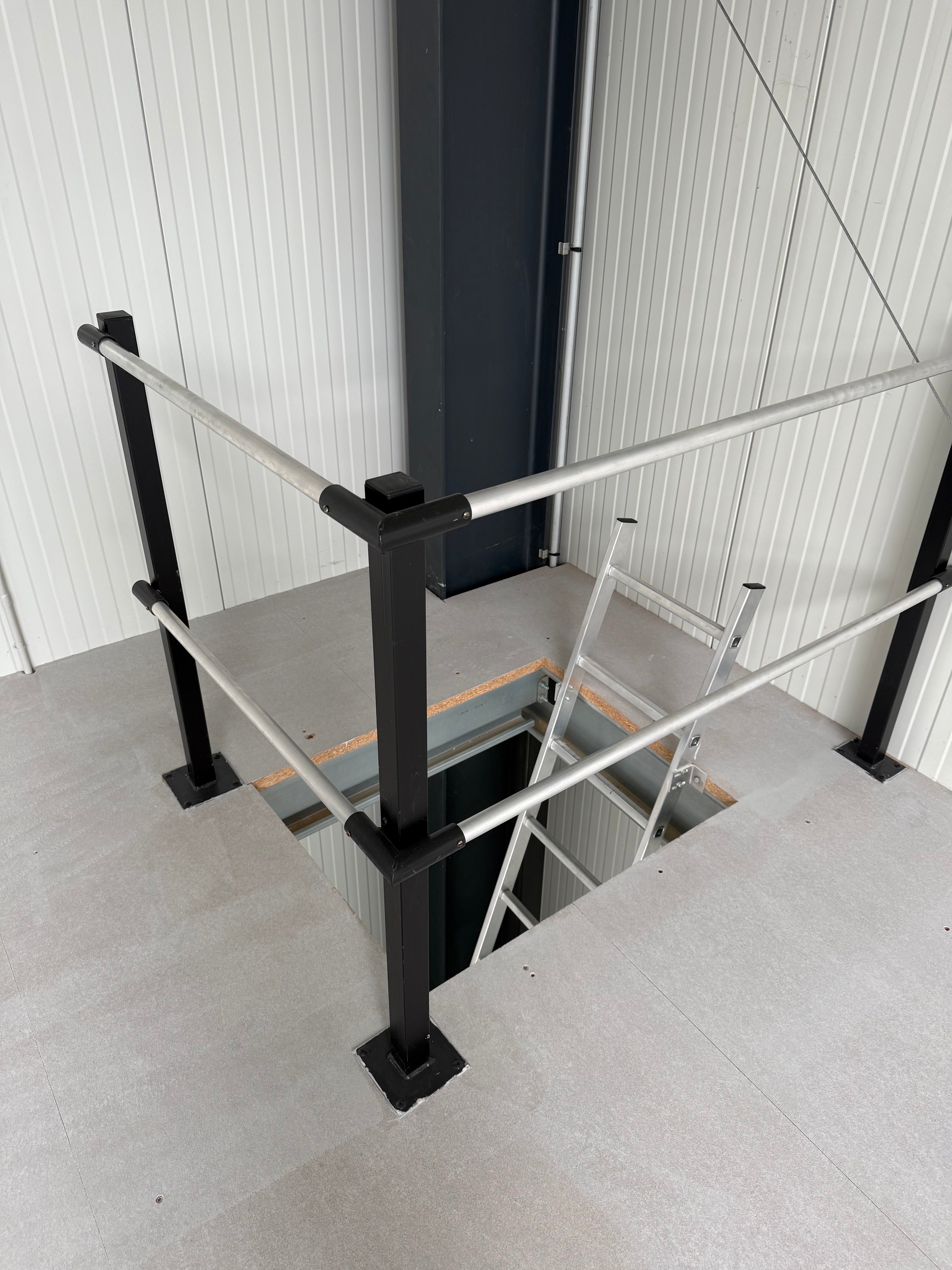 Mezzanine industrielle de 66m2