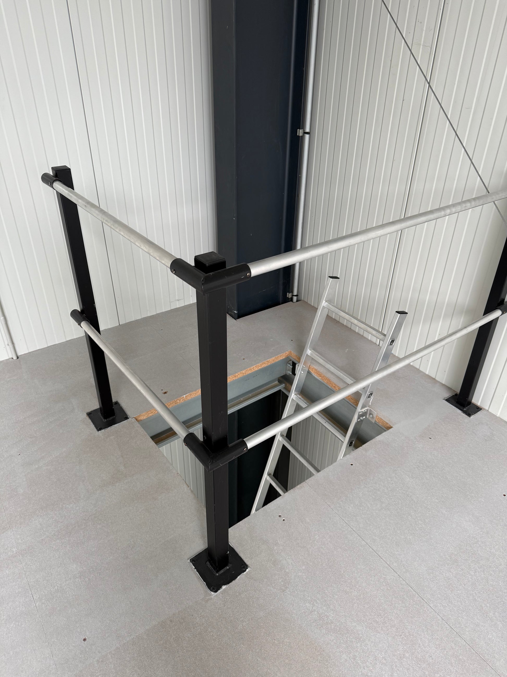 Mezzanine industrielle de 66m2