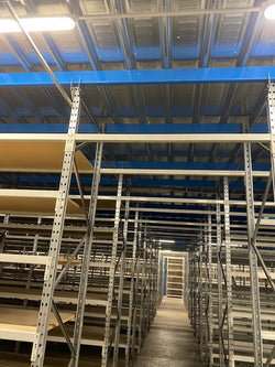 Image of Mezzanine industrielle  450 m² avec rayonnage